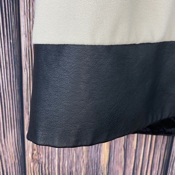 Kensie Color Block Dress Teal & Faux Leather
(Size M) - Picture 3 of 6